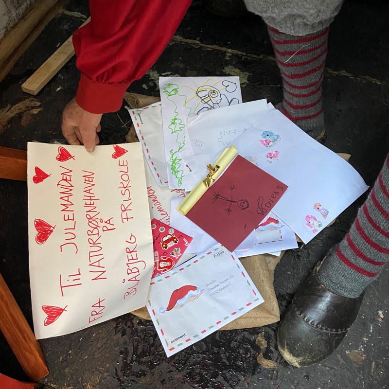 Julenissen Henter Breve